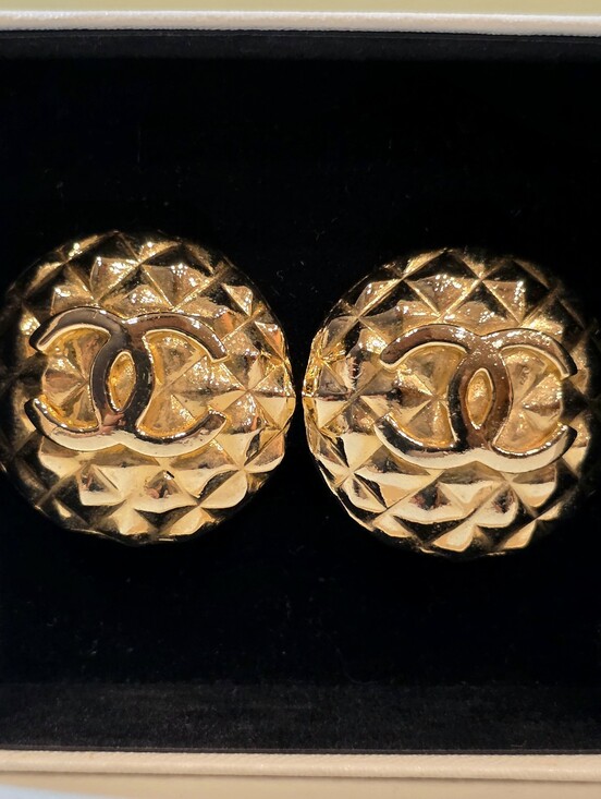 CHANEL Jewelry - CHANEL Quilted CC 24K Gold Plated Earrings Vintage Clip On With Box